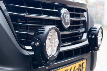 Montage LED-verstralers met Ducato steunen