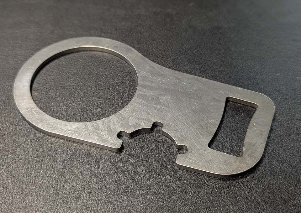 Prickstop RVS slot voor afsluiten van de vuldop van de AdBlue tank