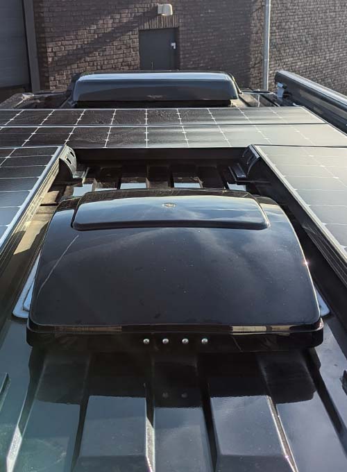 Energie systeem met 440W Solar op P&ouml;ssl 2Win R Performance