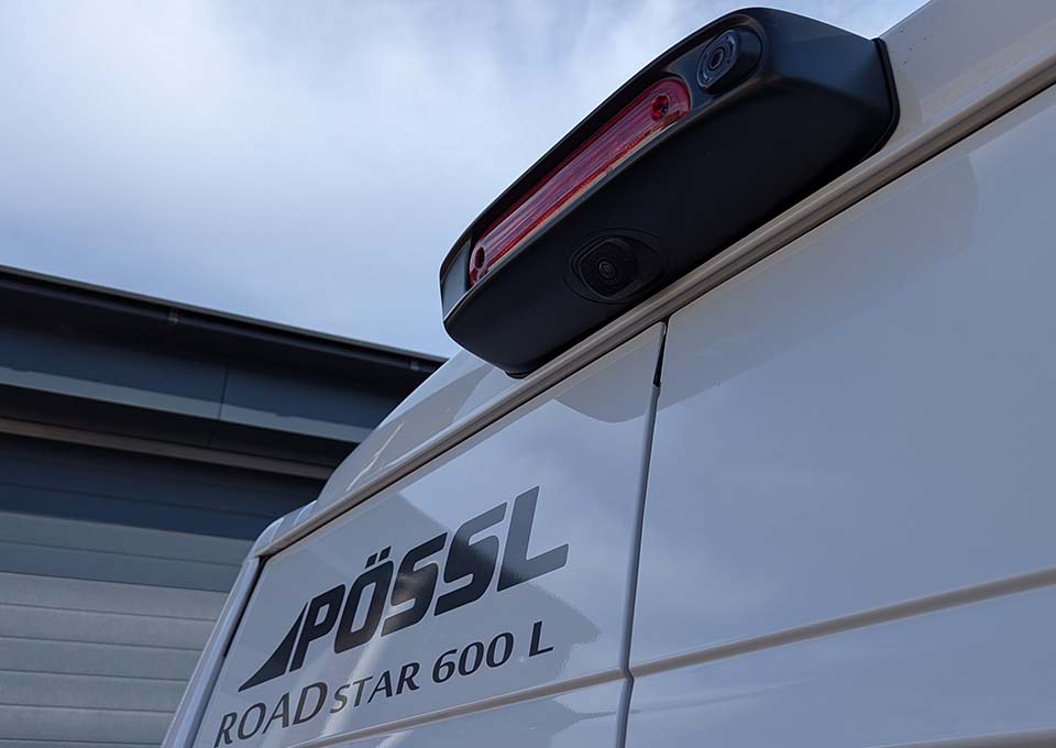 P&ouml;ssl Roadstar 600L uit 2026 met camera voor dichtbij en veraf